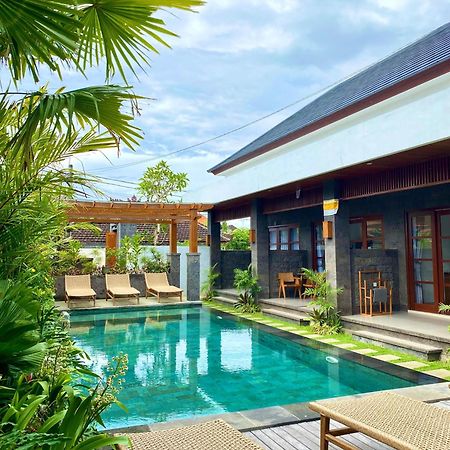 Kubera Villa Kemenuh By Prasi ウブド エクステリア 写真