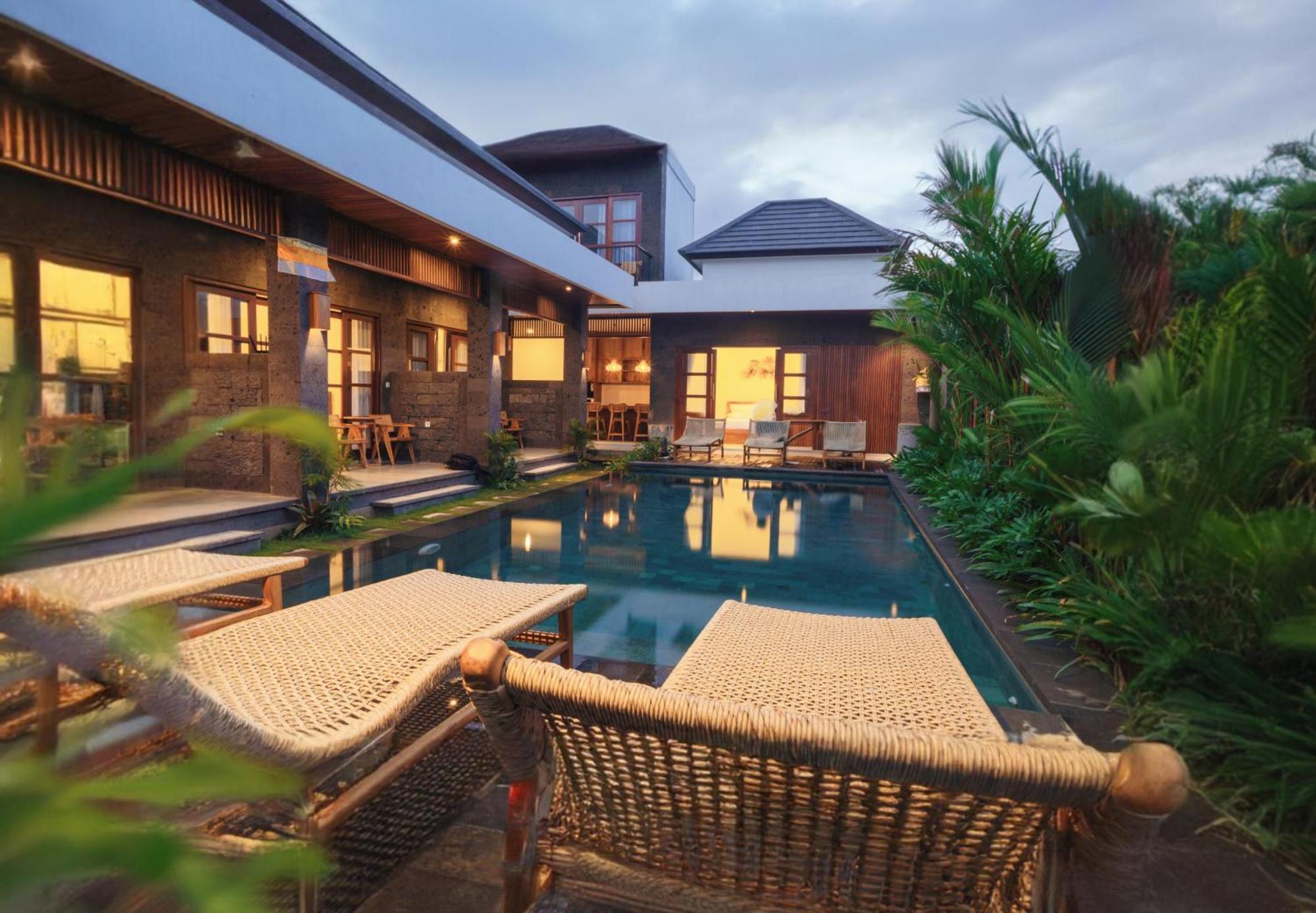 Kubera Villa Kemenuh By Prasi ウブド エクステリア 写真