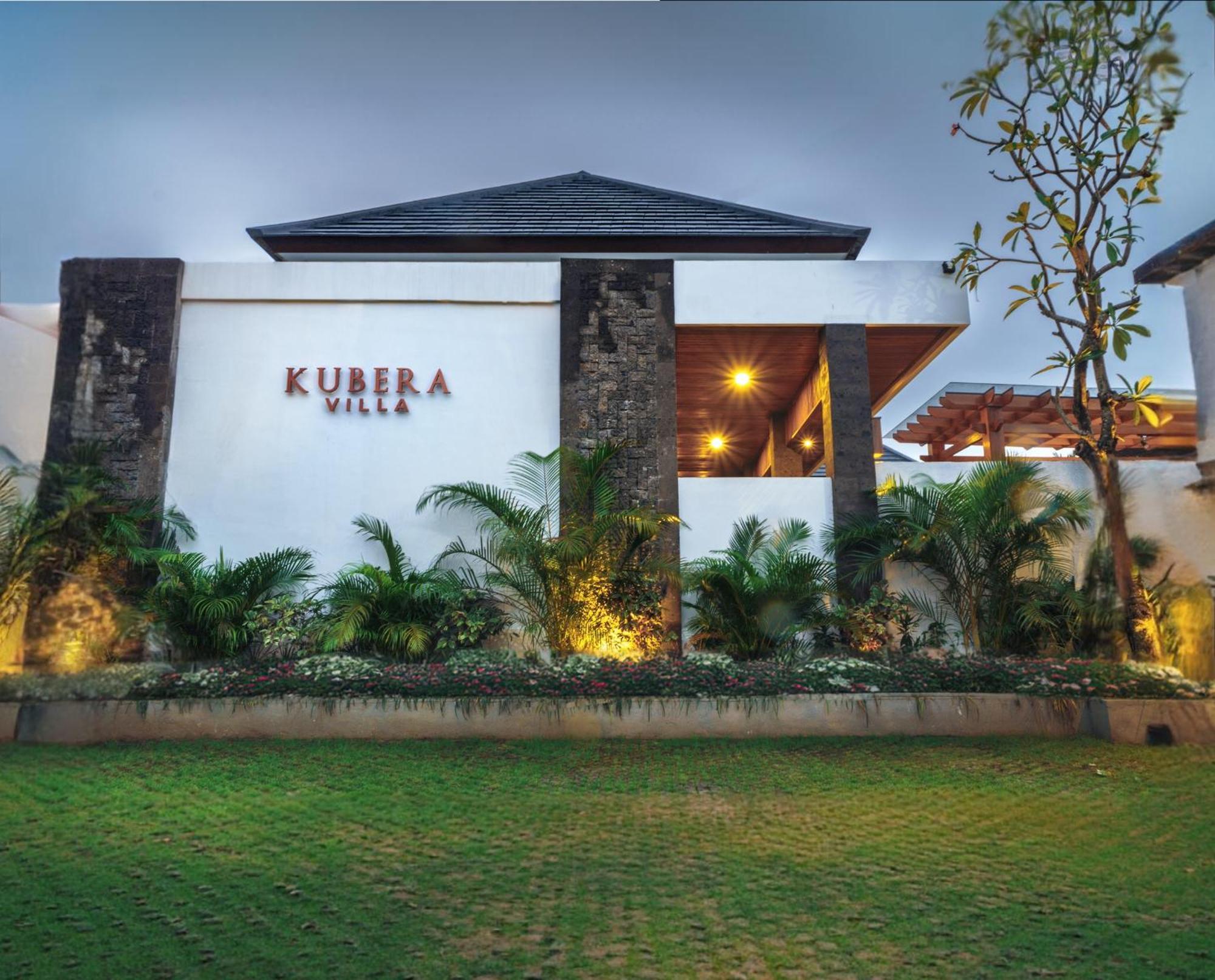 Kubera Villa Kemenuh By Prasi ウブド エクステリア 写真