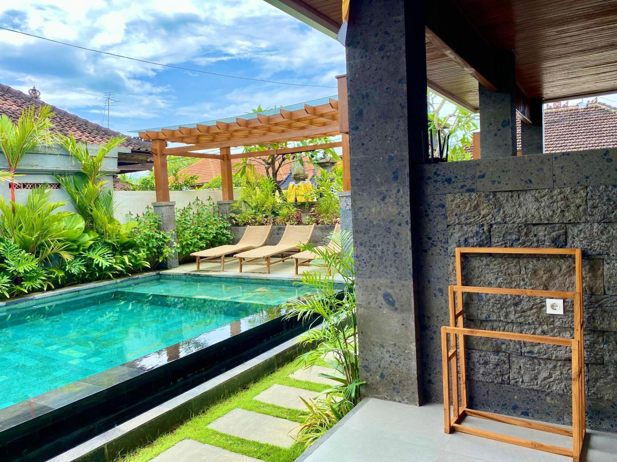 Kubera Villa Kemenuh By Prasi ウブド エクステリア 写真