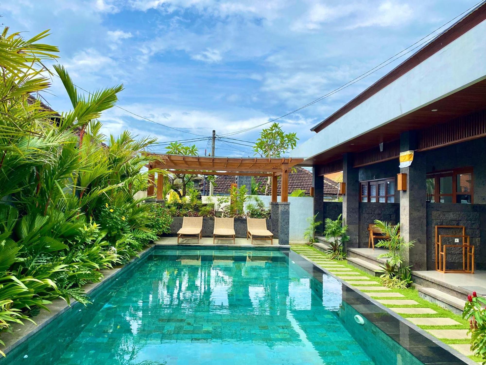 Kubera Villa Kemenuh By Prasi ウブド エクステリア 写真